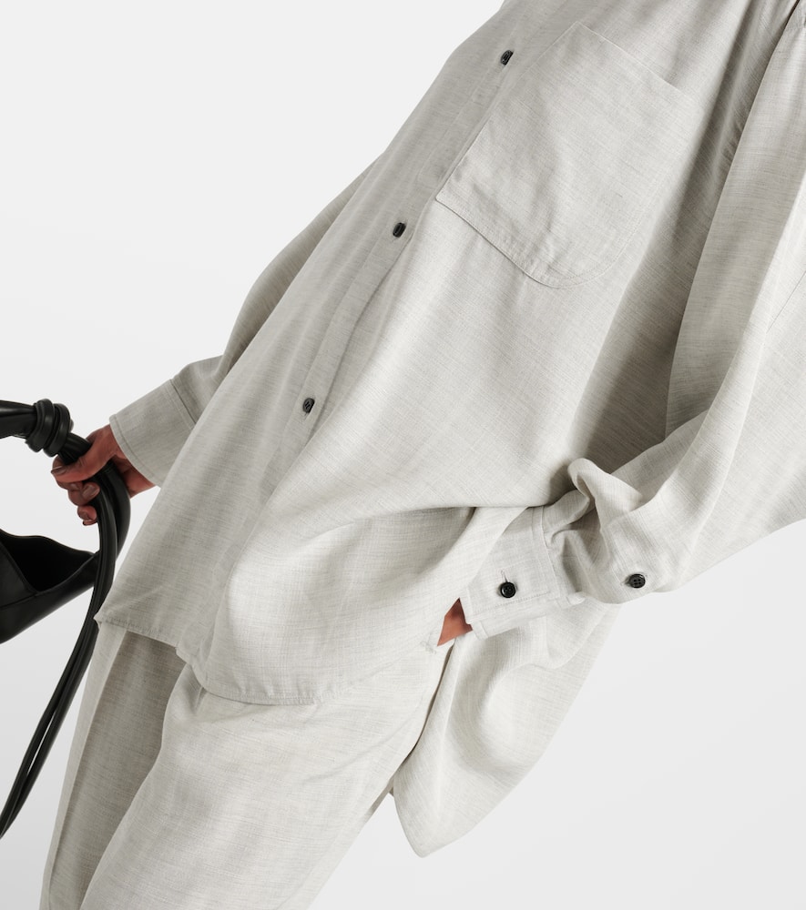 Le chemise Poche shirt