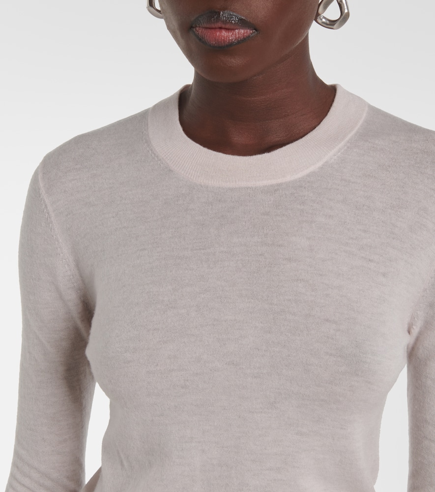 Cashmere sweater