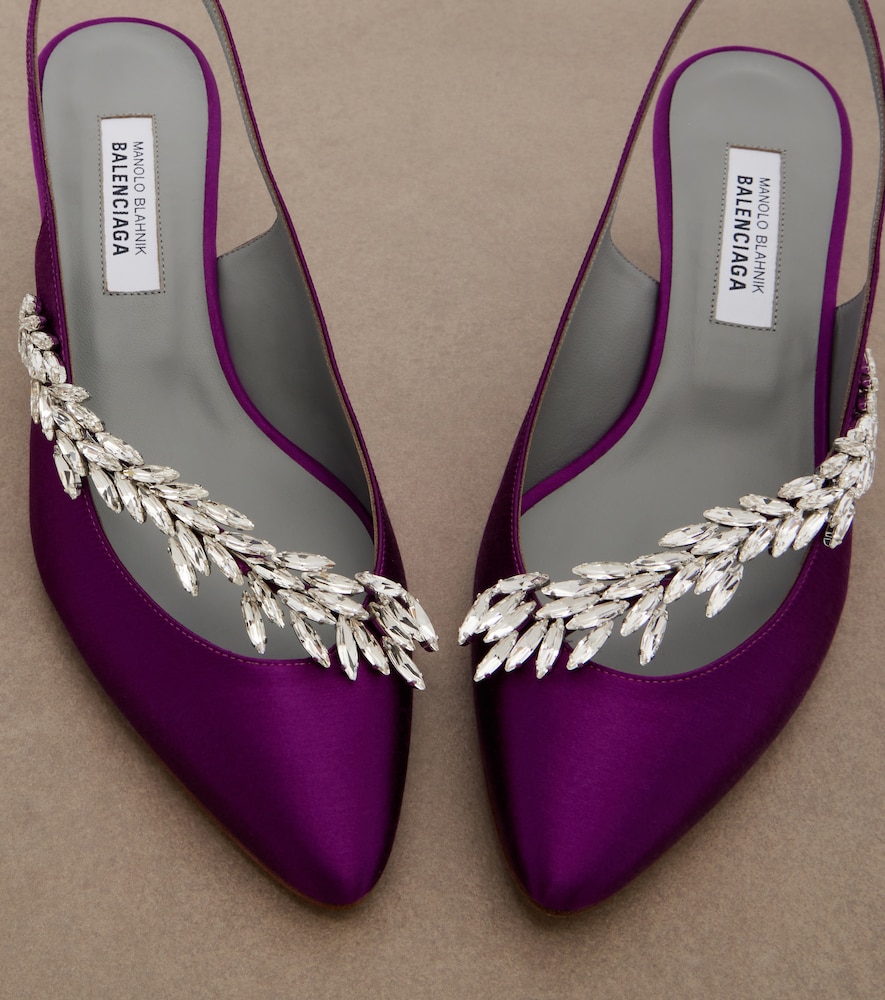 X Manolo Blahnik satin slingback pumps