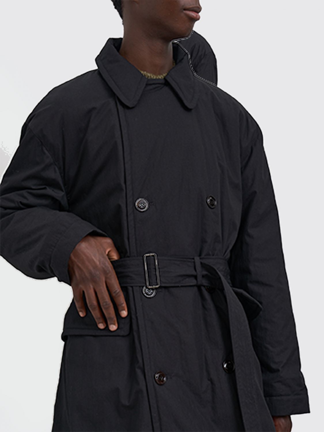 Coat Men color Black