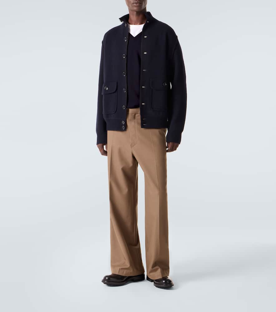 Cashmere sweater