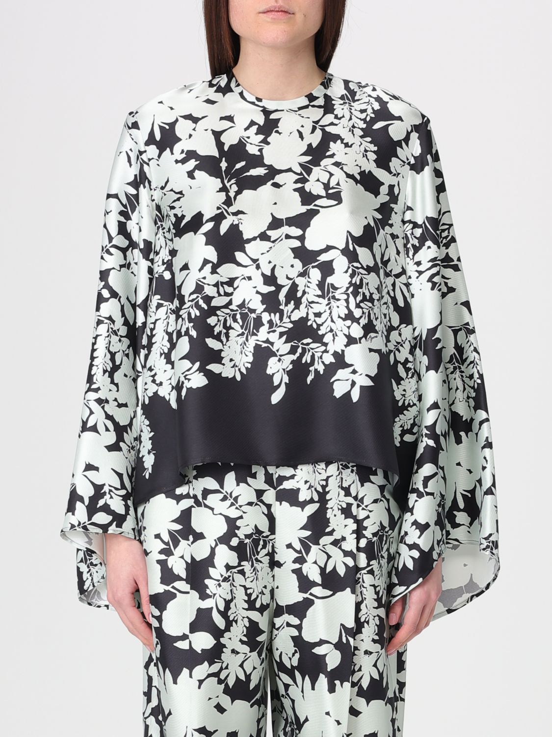 Top Woman color Black