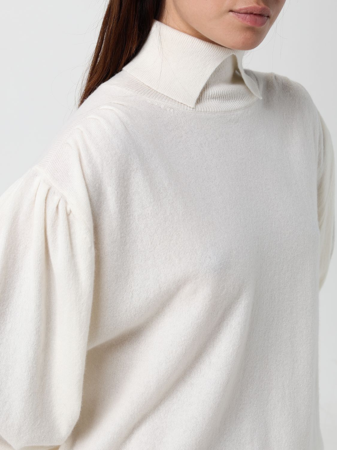 Dress Woman color White