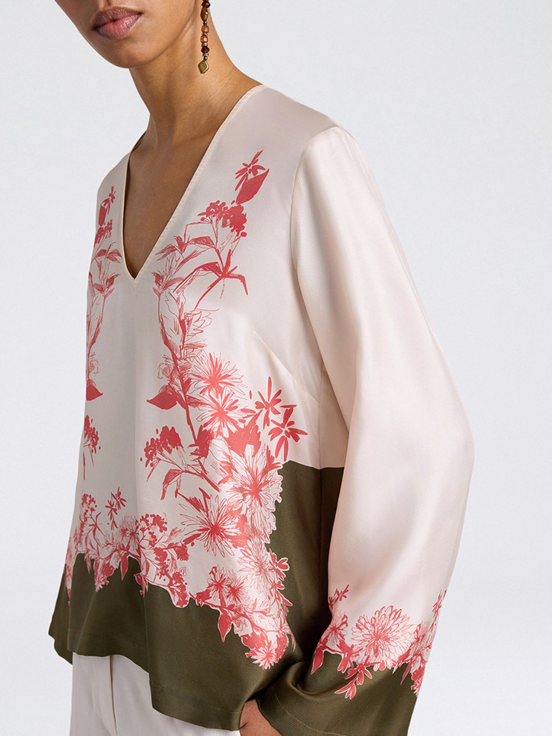 MOMONÌ Shirt Woman color Cream