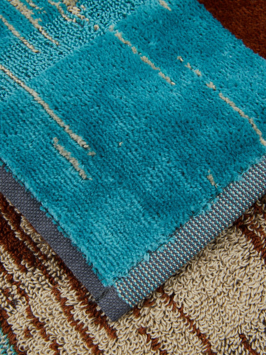 Bath And Beach Towels Lifestyle color Turquoise