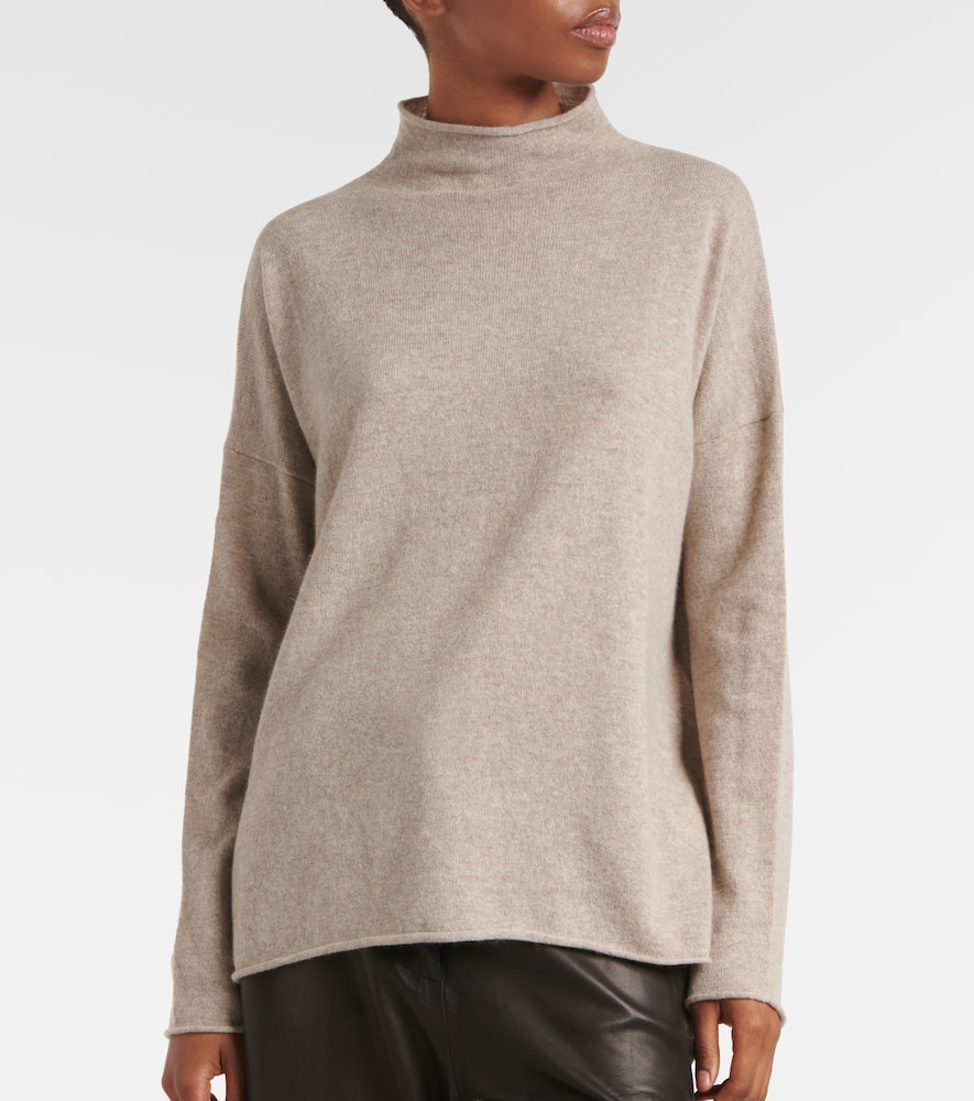 Cashmere sweater