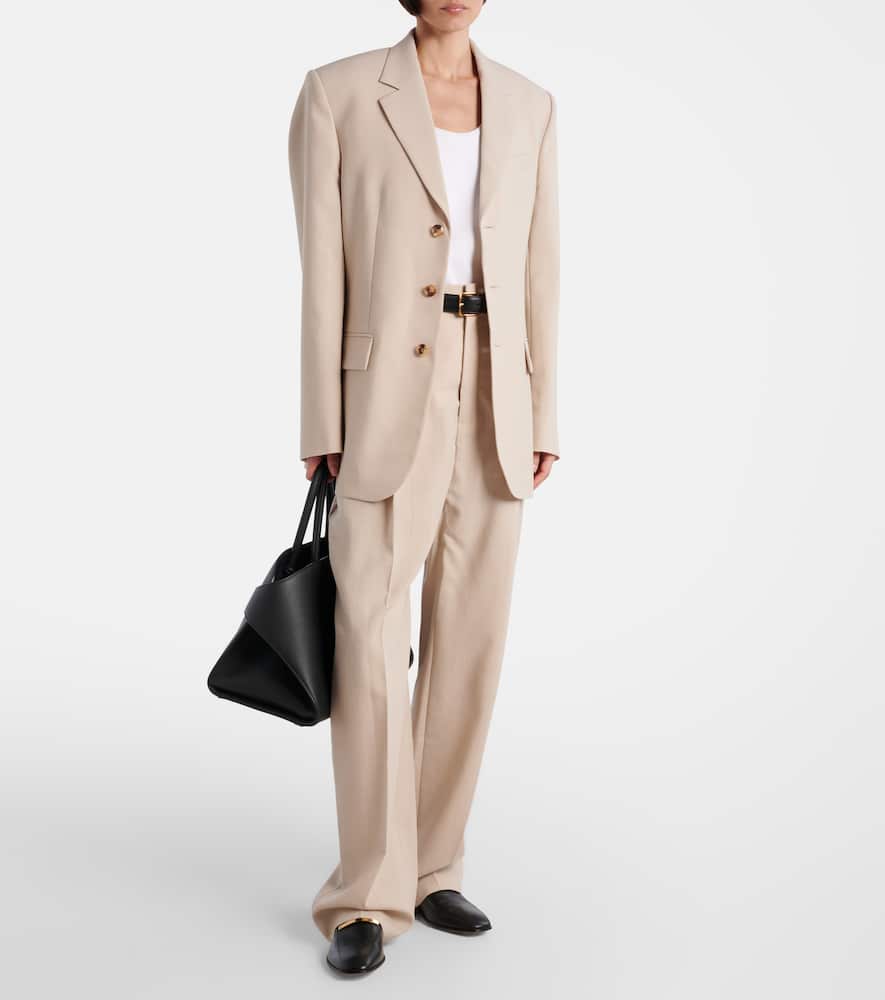 Virgin wool blazer