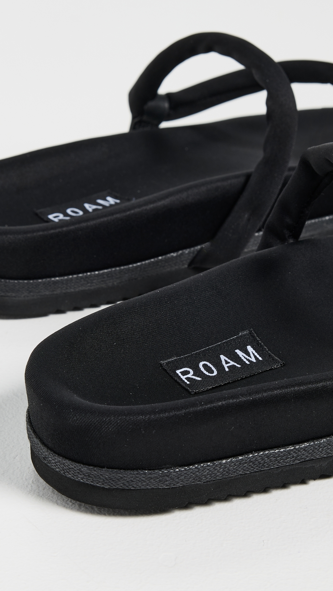 ROAM Whirl Slides Black