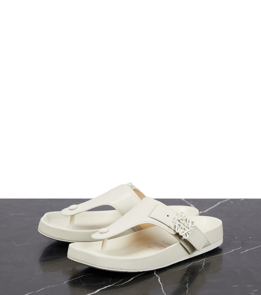 Leather thong sandals
