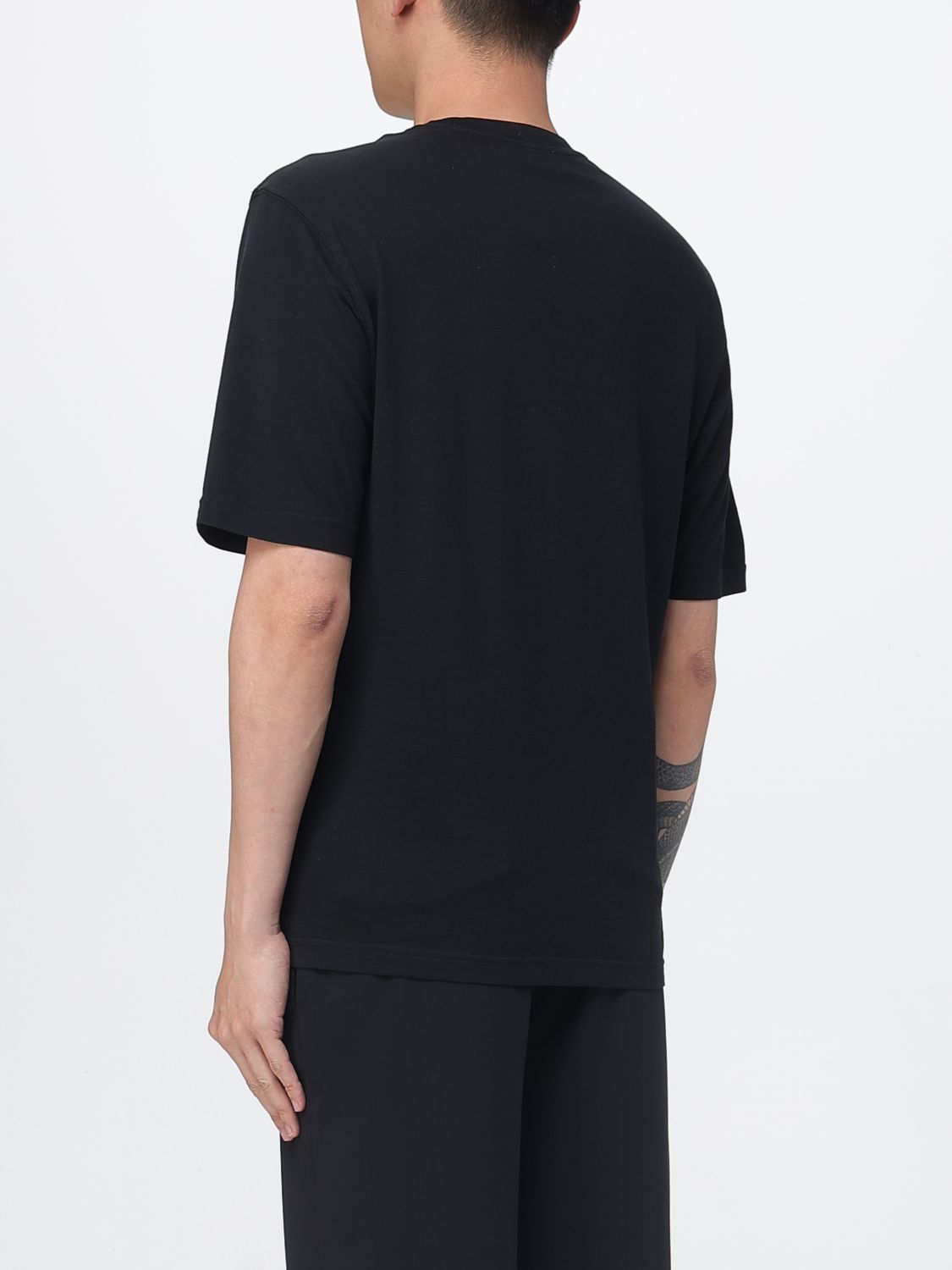 T-Shirt Men color Black