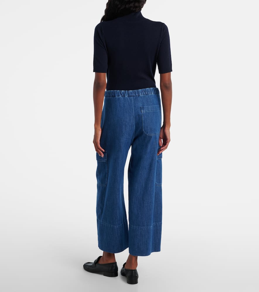 Cropped cargo jeans