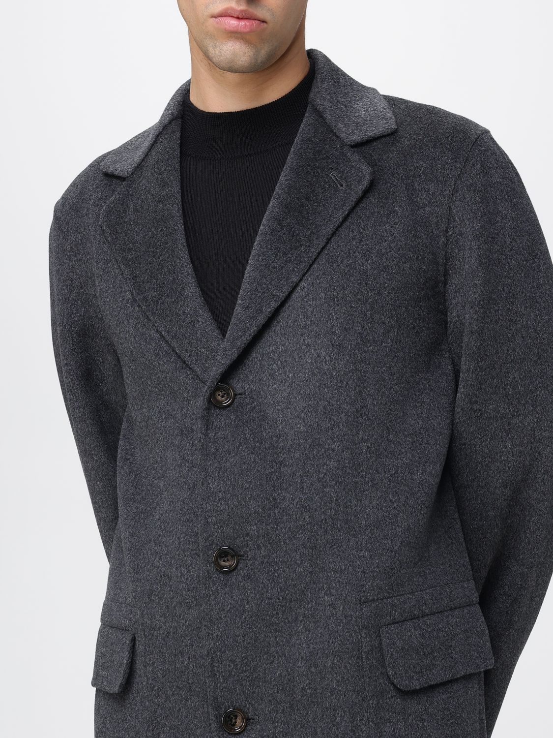 Coat Men color Black