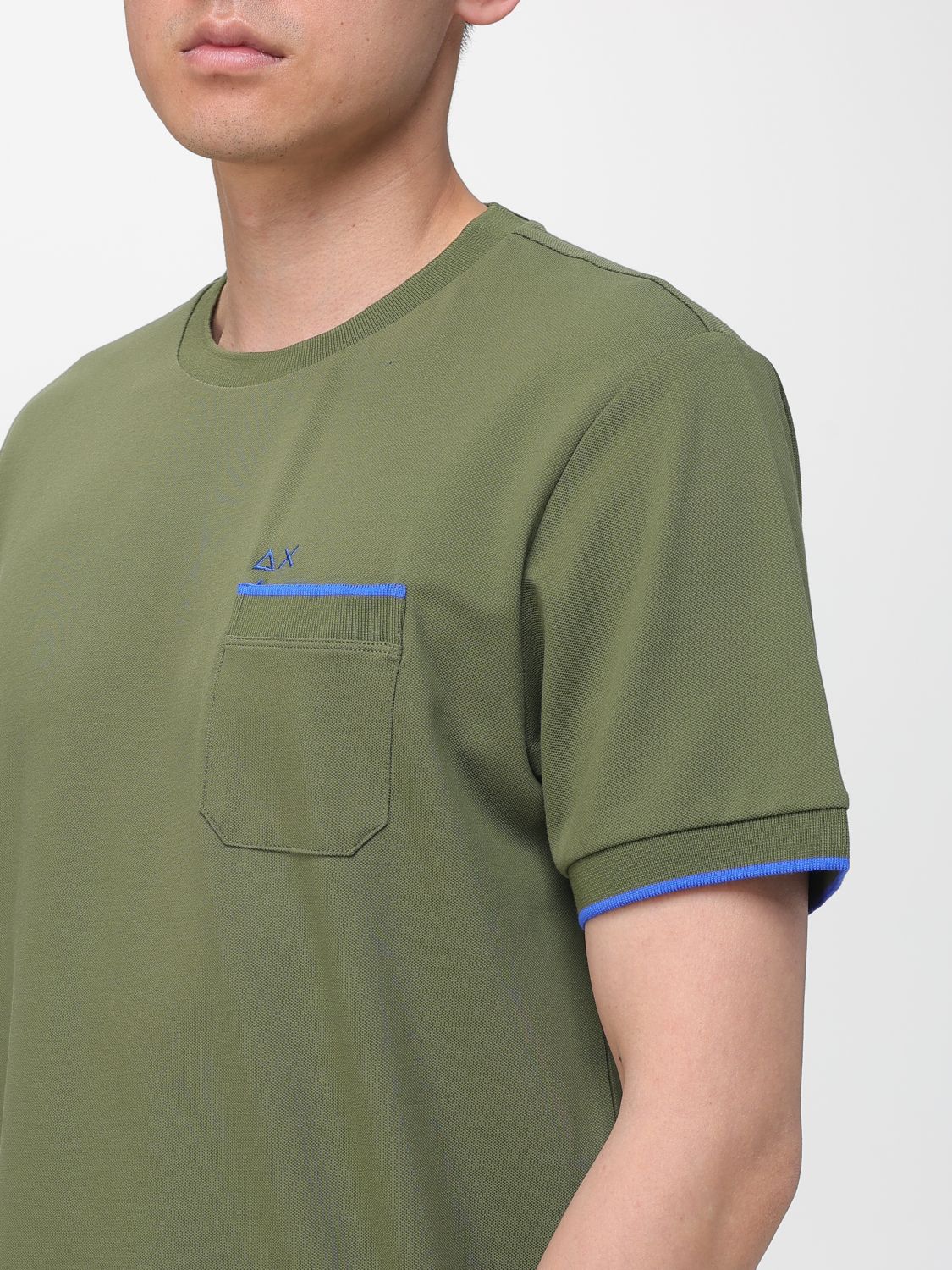 T-Shirt Men color Green