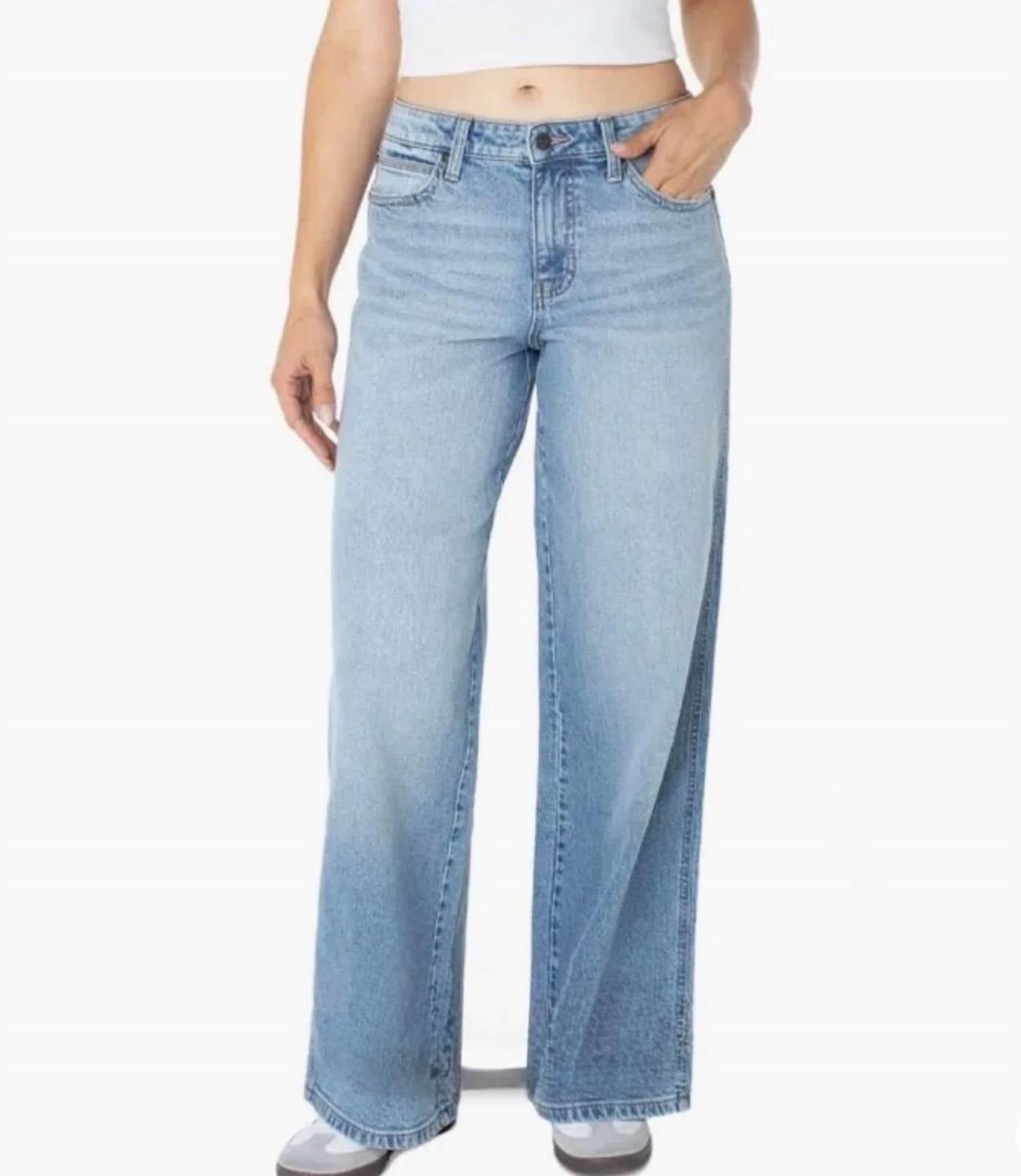 Women's Mid Rise Wide Leg Pebble Denim Jeans In Light Wash