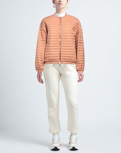 Woman Puffer Sand