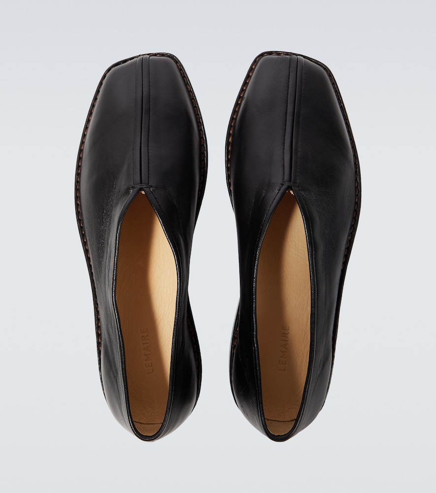 Piped leather loafers