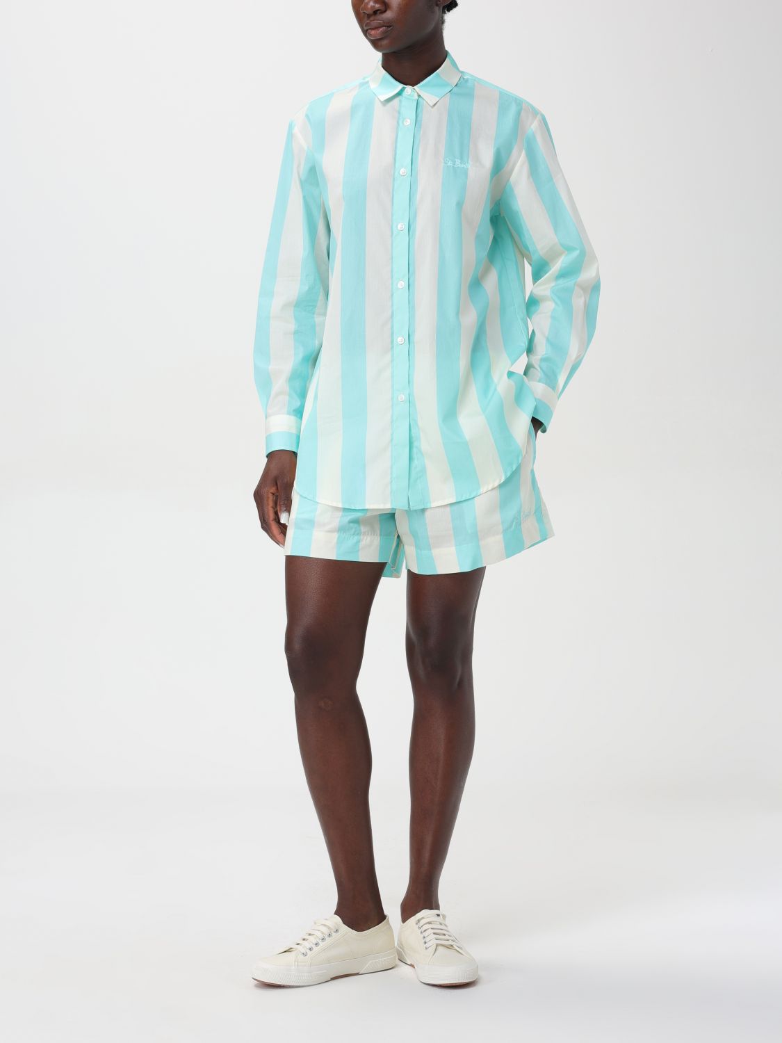 Short Woman color Fa01