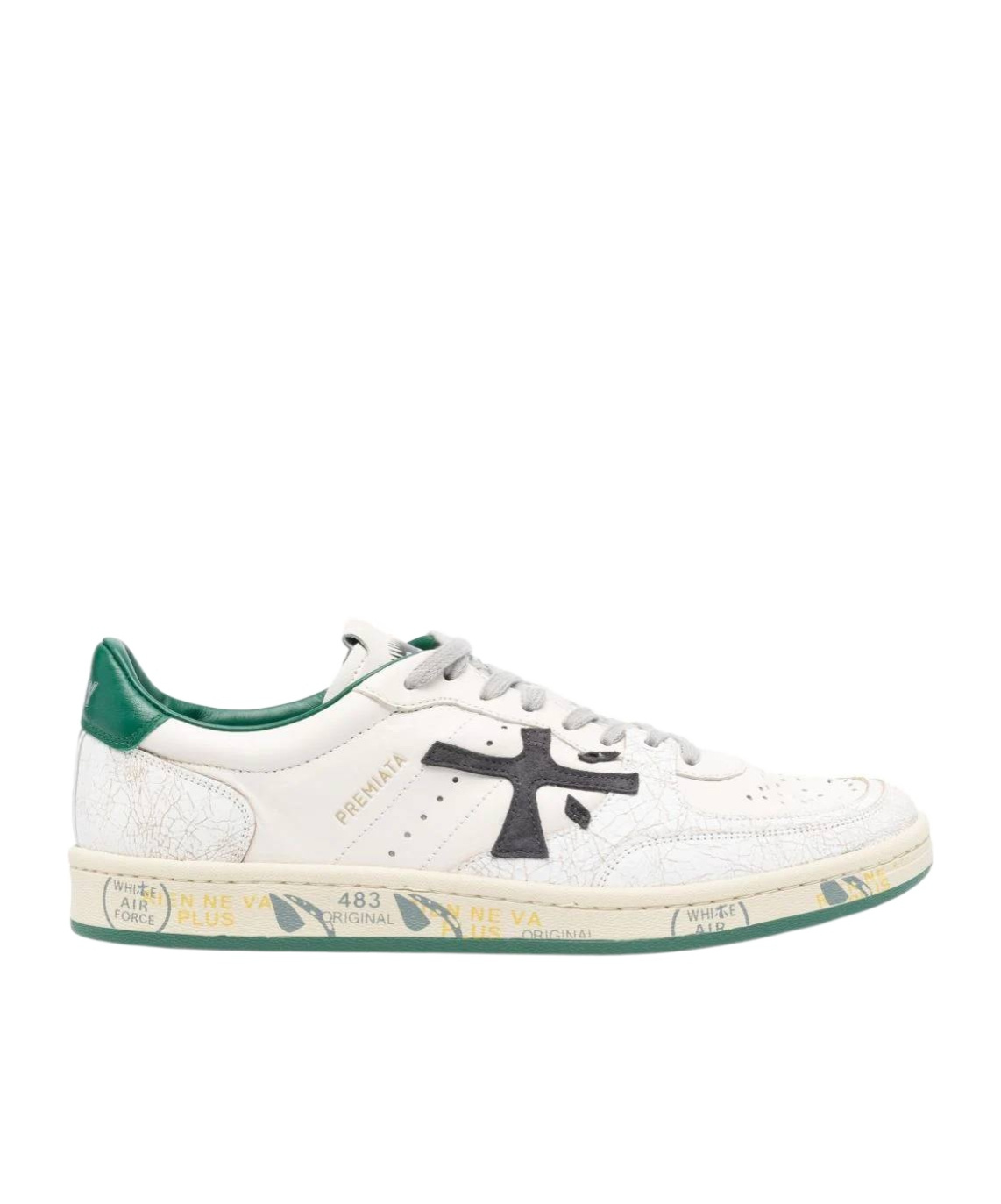 Lace-up low-cut skate shoes