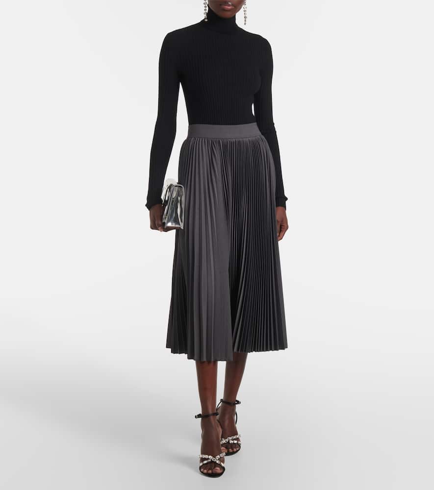 Wool-blend turtleneck sweater