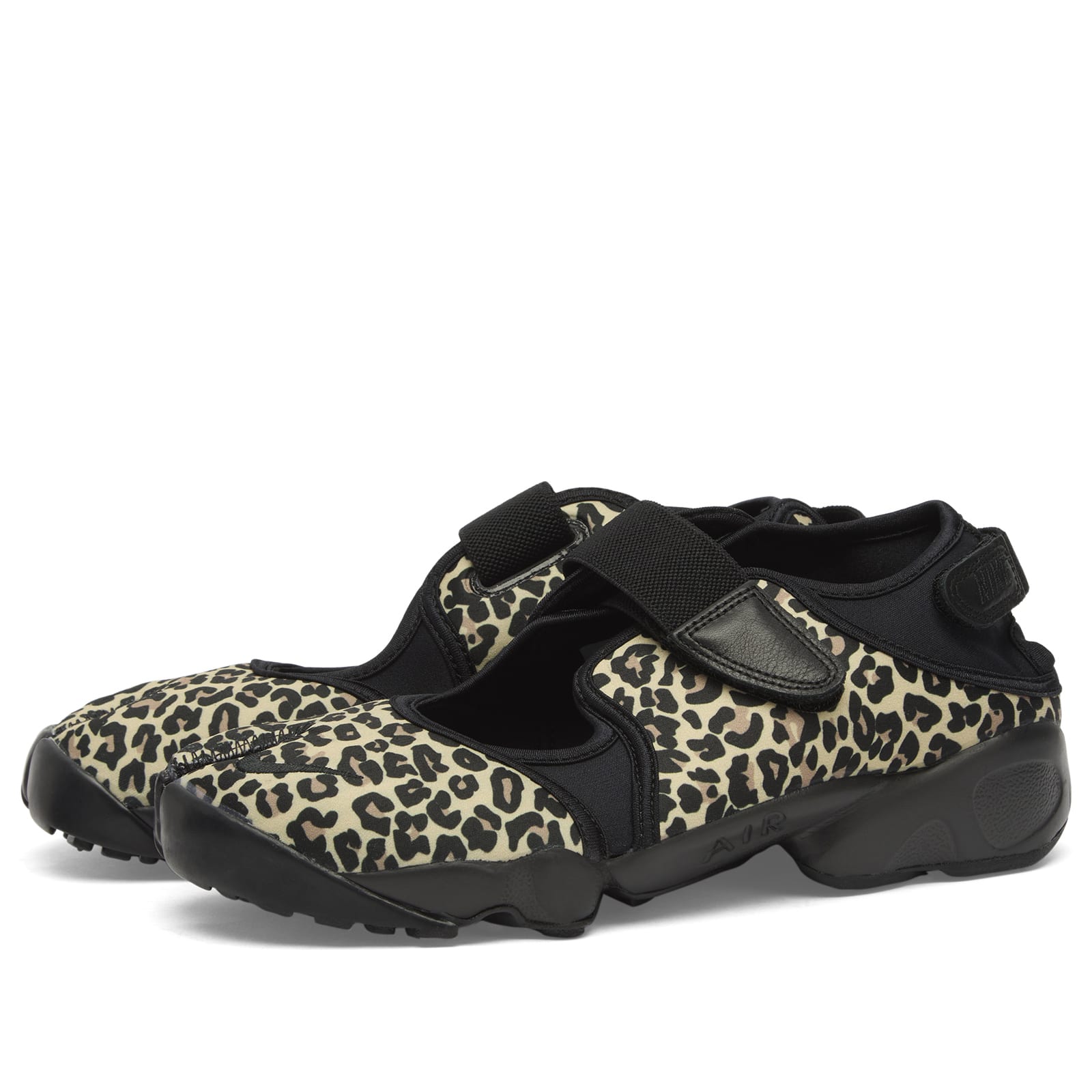 Women's Air Rift XWLPD Sneaker in Black/Hemp