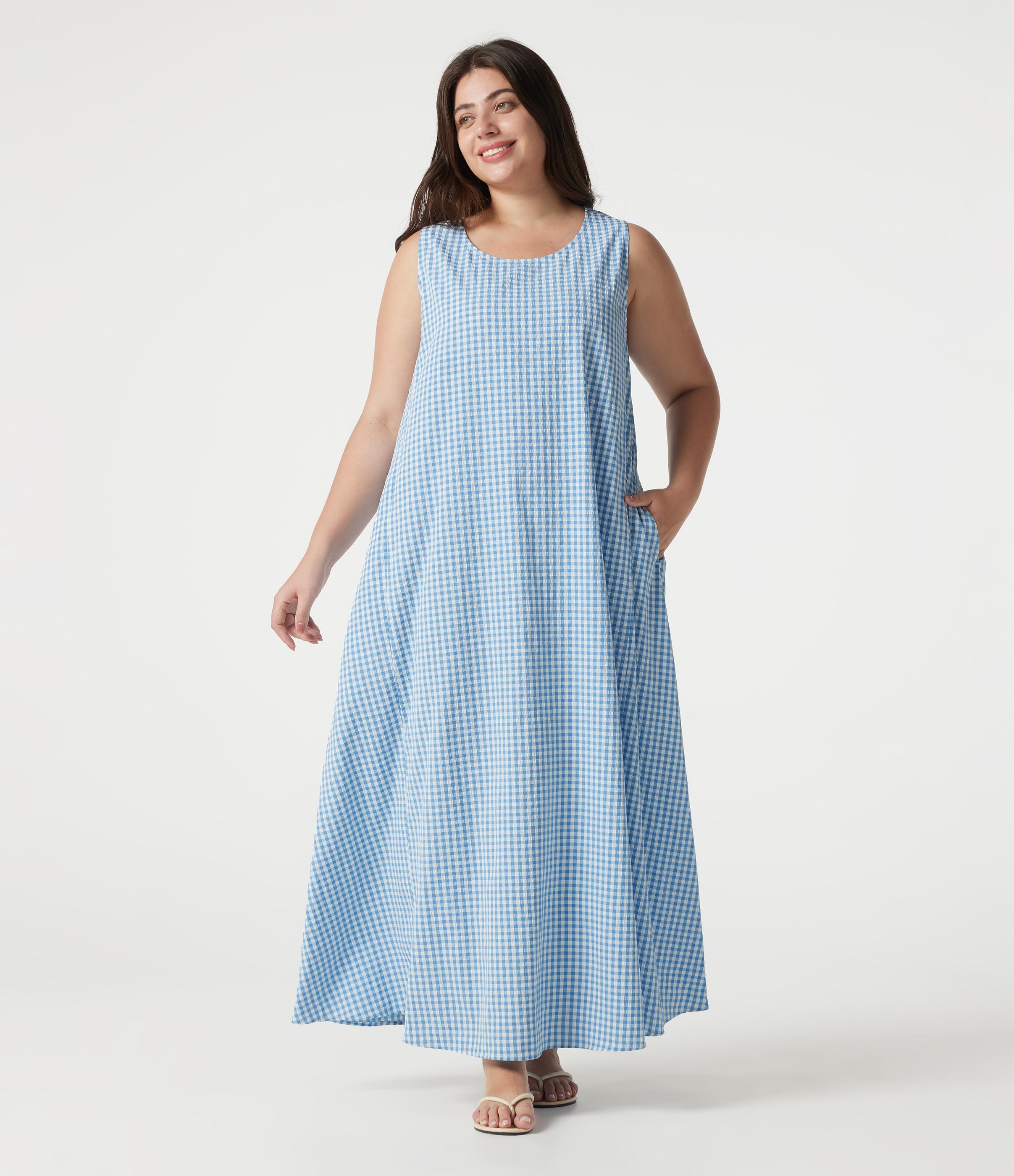 Plus Size Round Neck Sleeveless Midi Crinkle Gingham Casual Tank Dress with Pockets Casual Dress - Blue White Bubble Grid