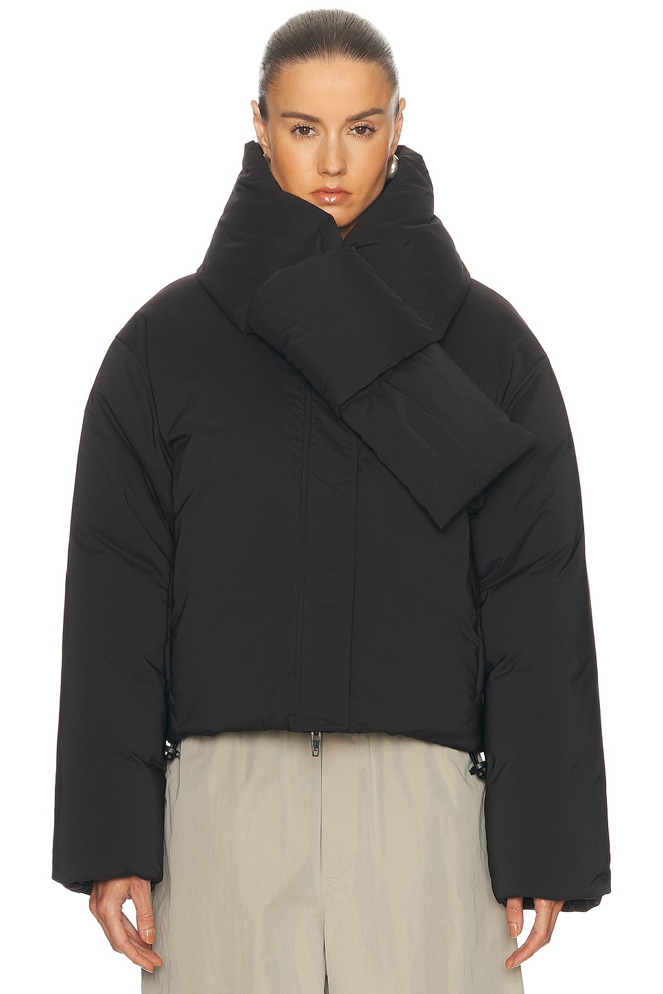 Alexander Wang Cropped Puffer Jacket in Black - Black. XS also in L