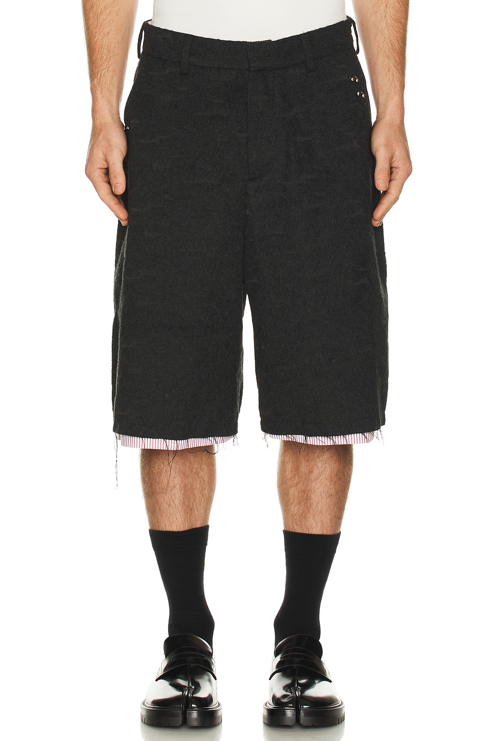 Charles Jeffrey LOVERBOY Wide Tailored Shorts in Grey - Grey. 34 also