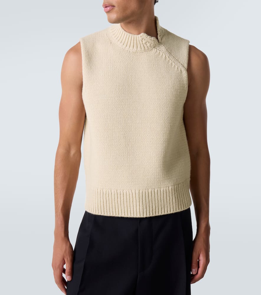 Wool and cashmere sweater vest