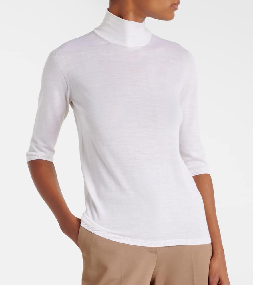 Boa virgin wool turtleneck top