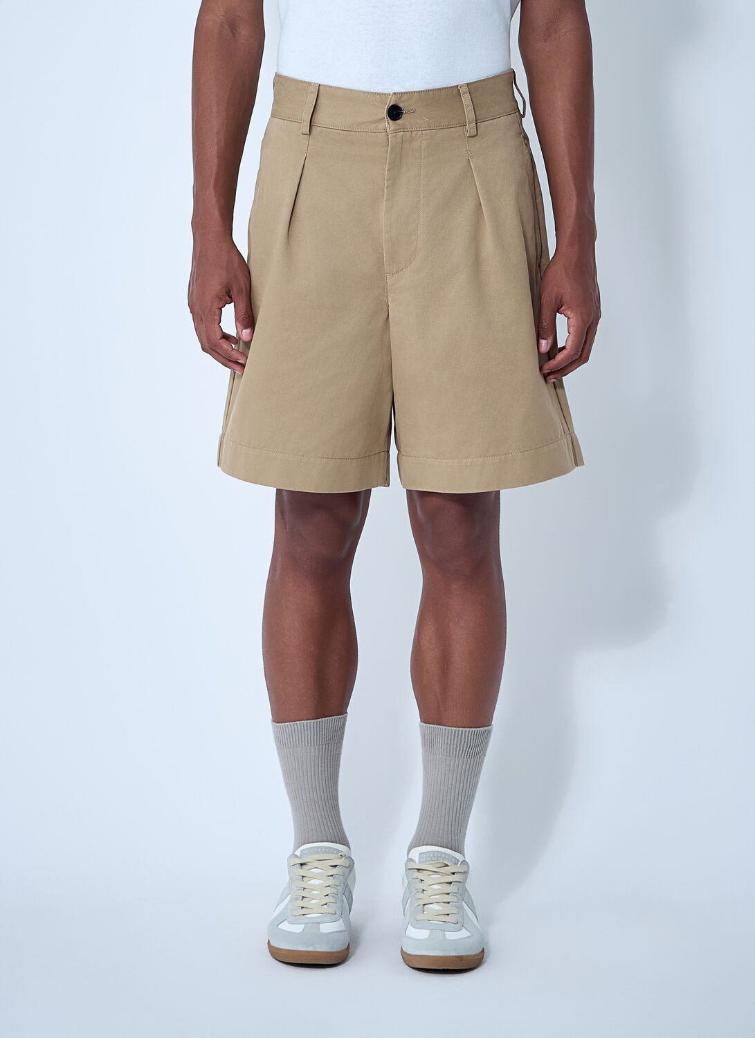 Single-pleat Shorts