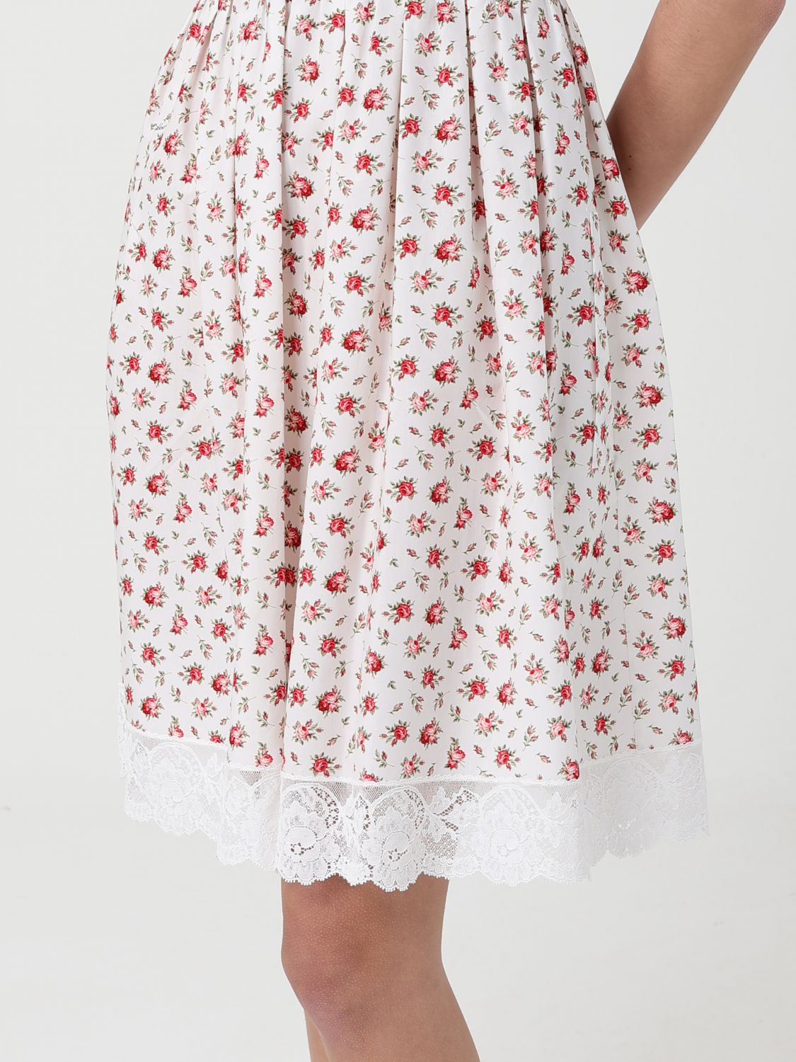 Dress Woman color White