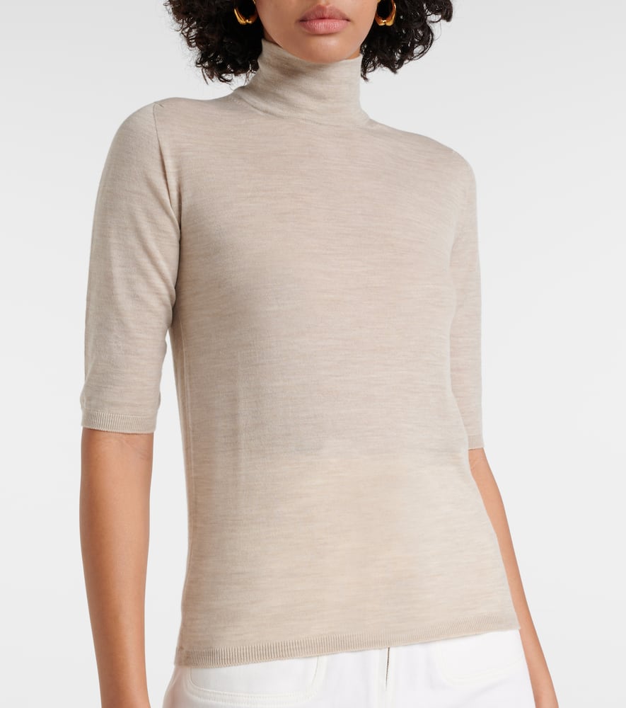 Cecina virgin wool turtleneck sweater