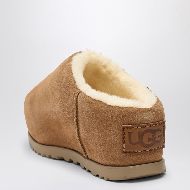 Pumped Chestnut Slipper