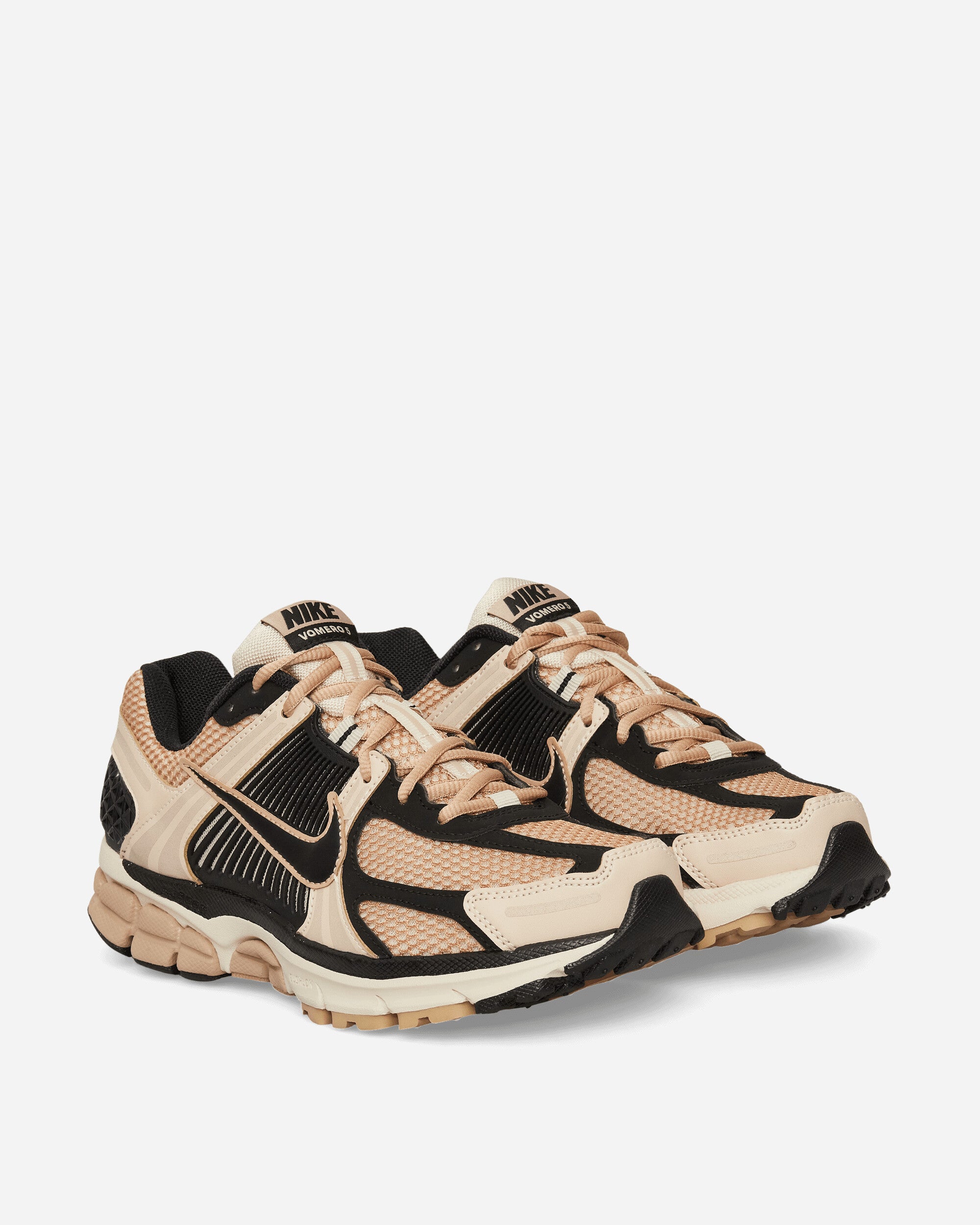 Women s Zoom Vomero 5 Sneakers Sanddrift / Black / Hemp