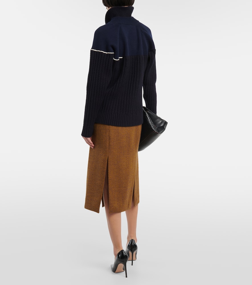 Double-collar wool sweater