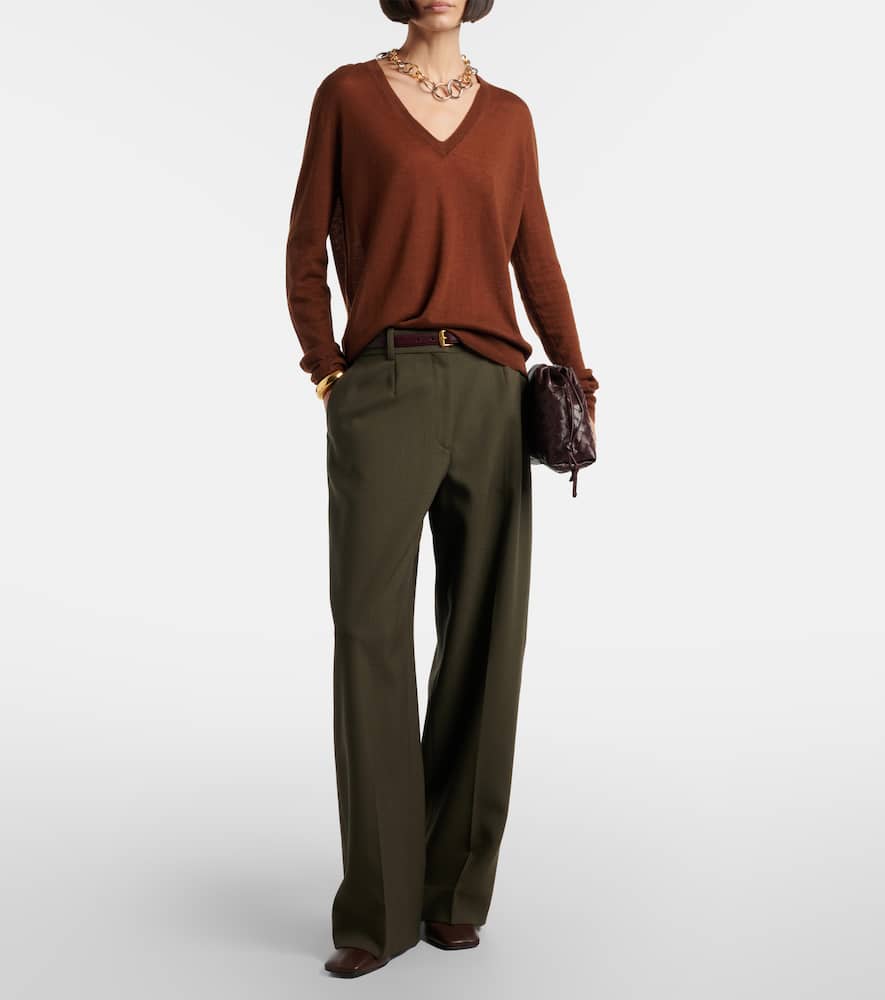 Cashmere sweater