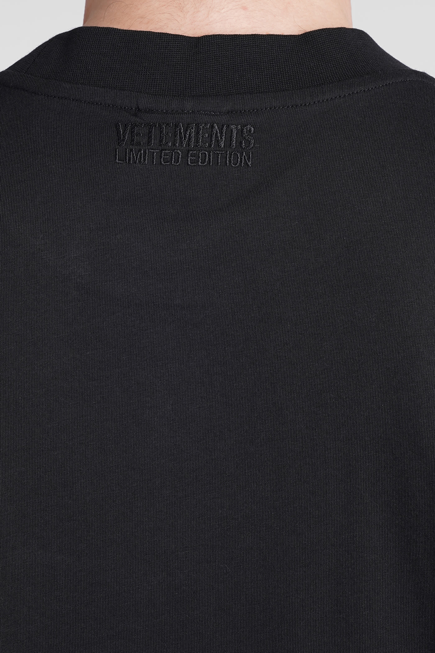 T-shirt In Black Cotton