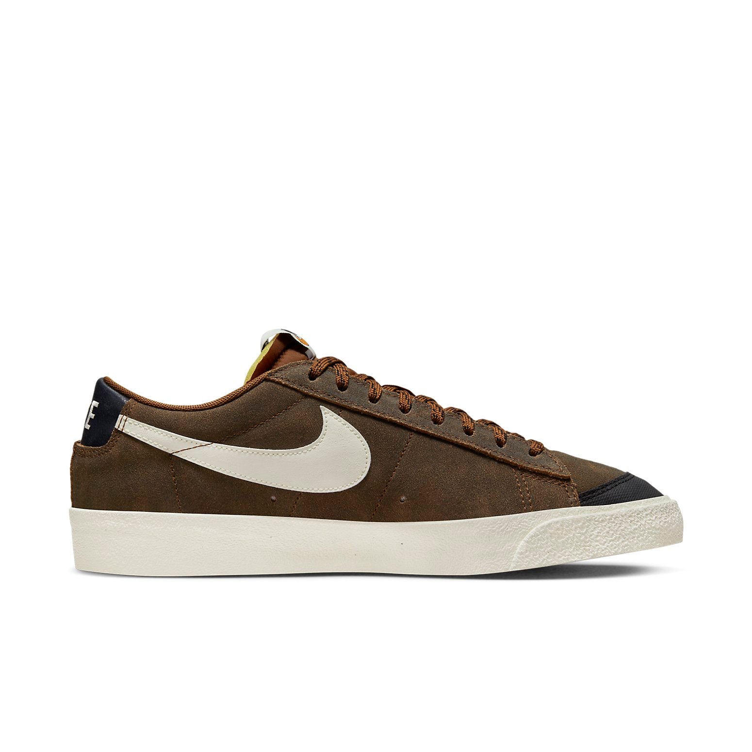 Blazer Low '77 Premium Vintage 'Certified Fresh - Pecan'