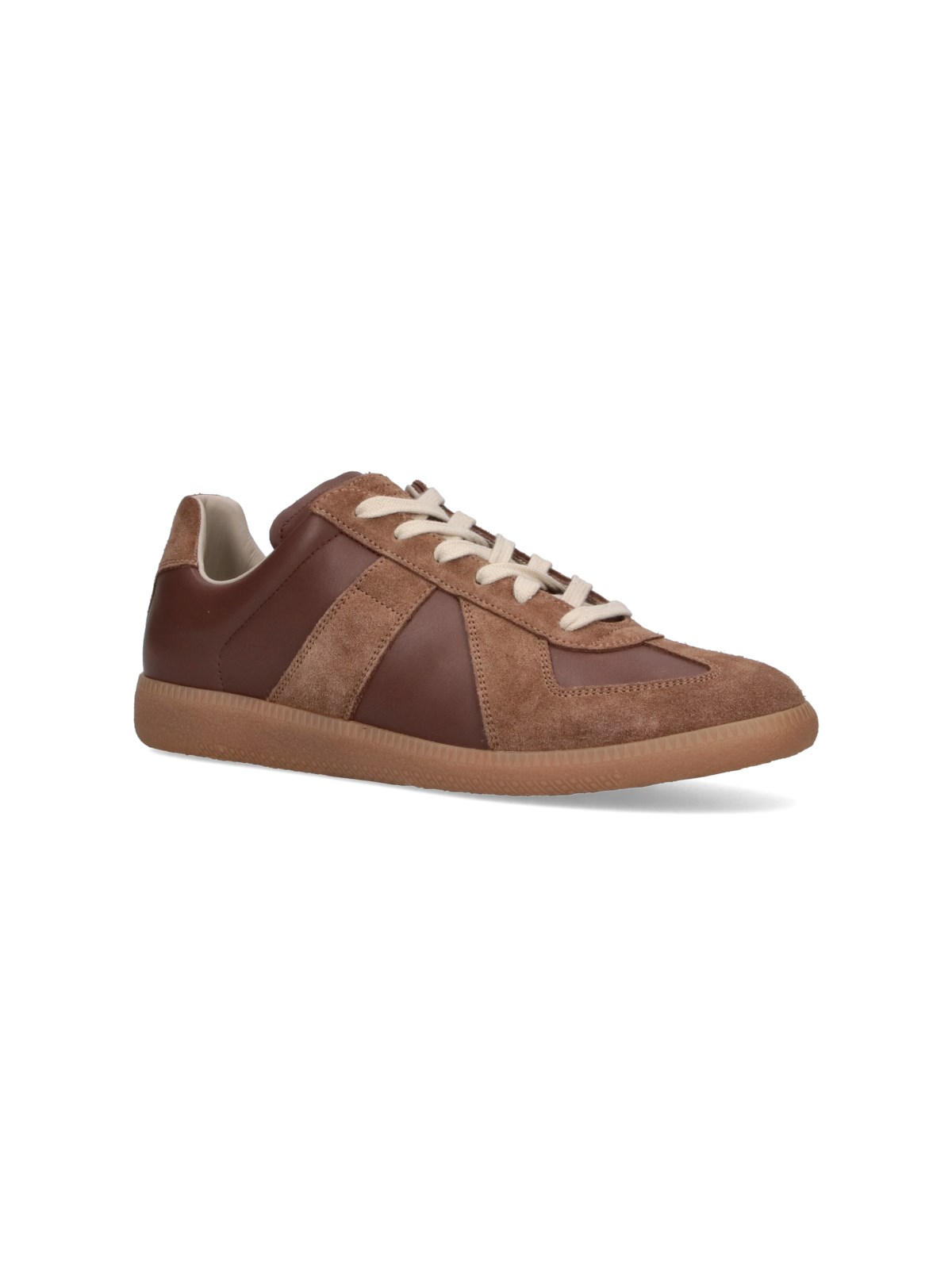 Sneakers "Replica"