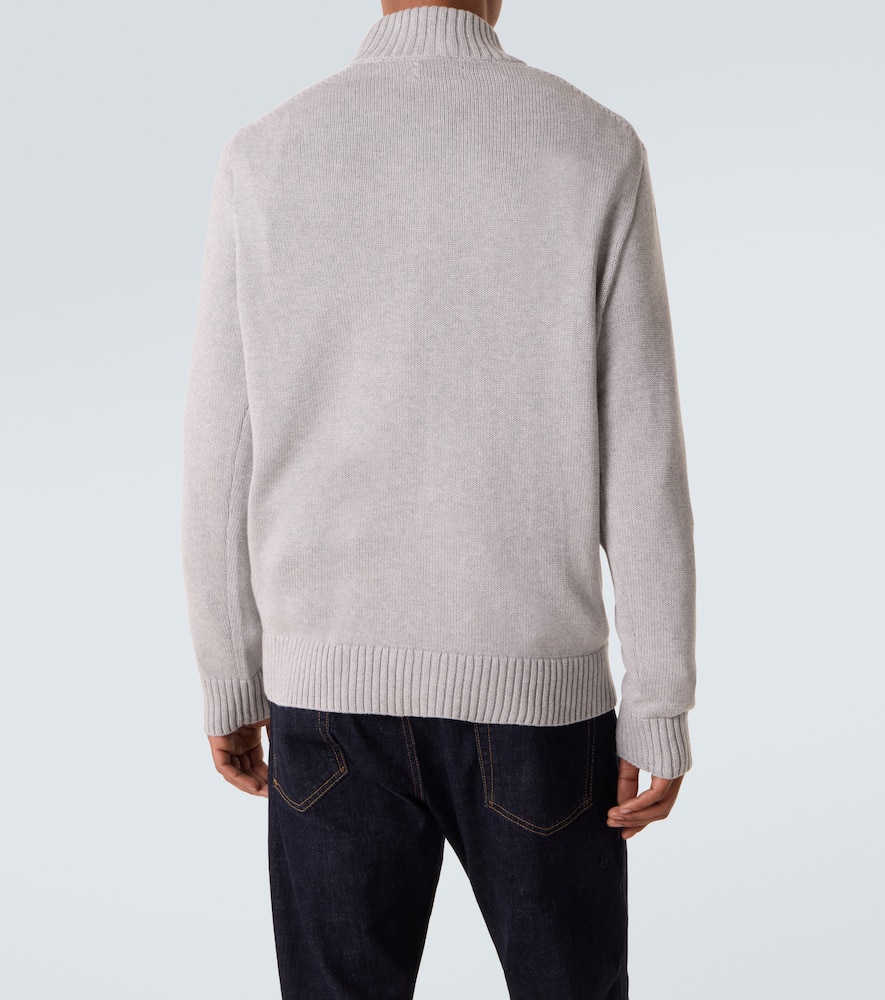 Cotton sweater
