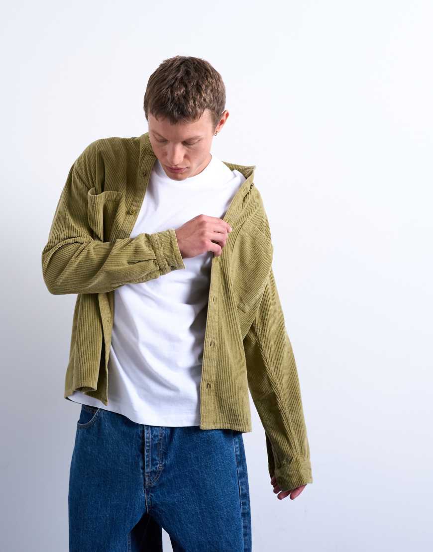 Regular fit cord shirt in washed green
