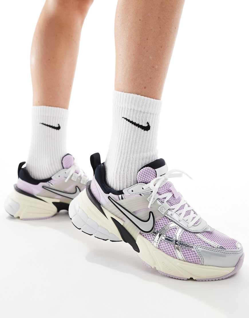 V2K Run sneakers in silver and grape