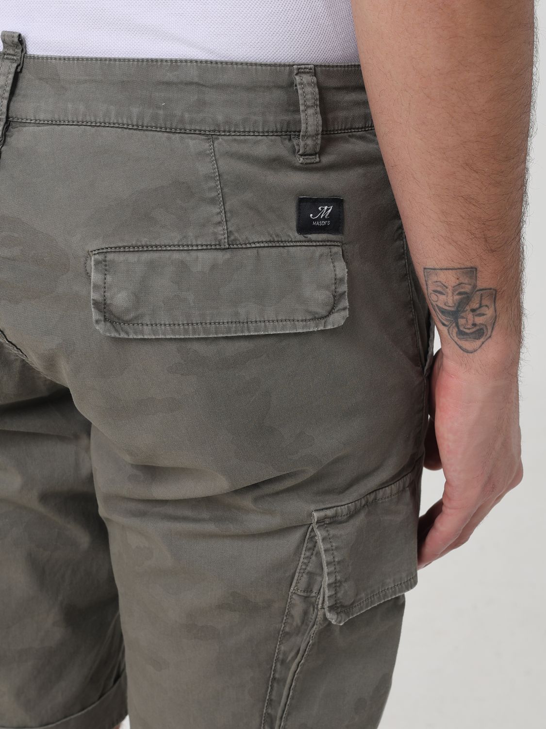 Shorts Men color Military