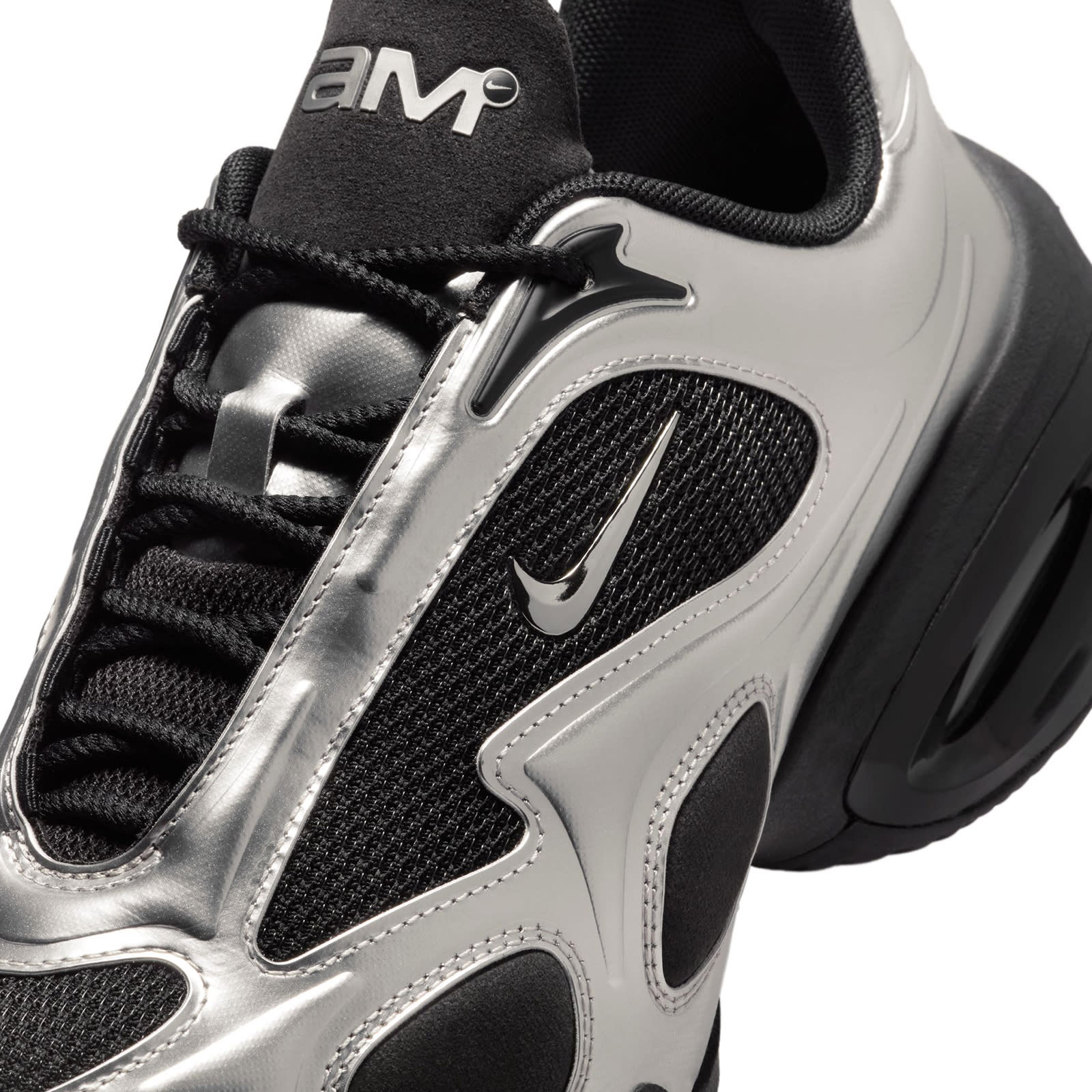 Women's Air Max Muse W Sneaker in Black/Silver