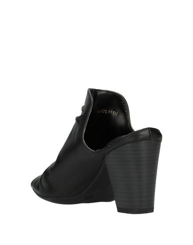 Woman Sandals Black Size 6 Leather