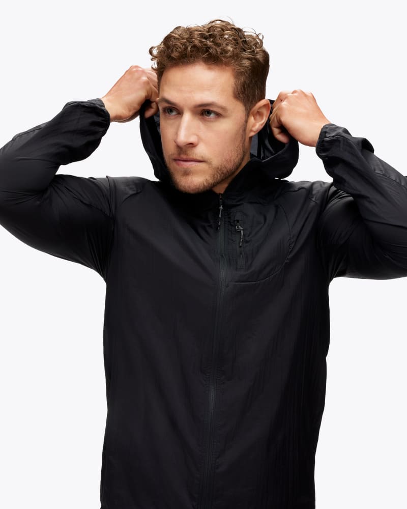 HOKA Men's Skyflow Jacket in Black