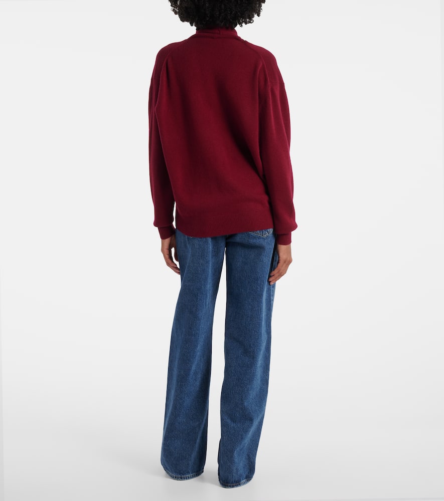 Wool and cashmere sweater