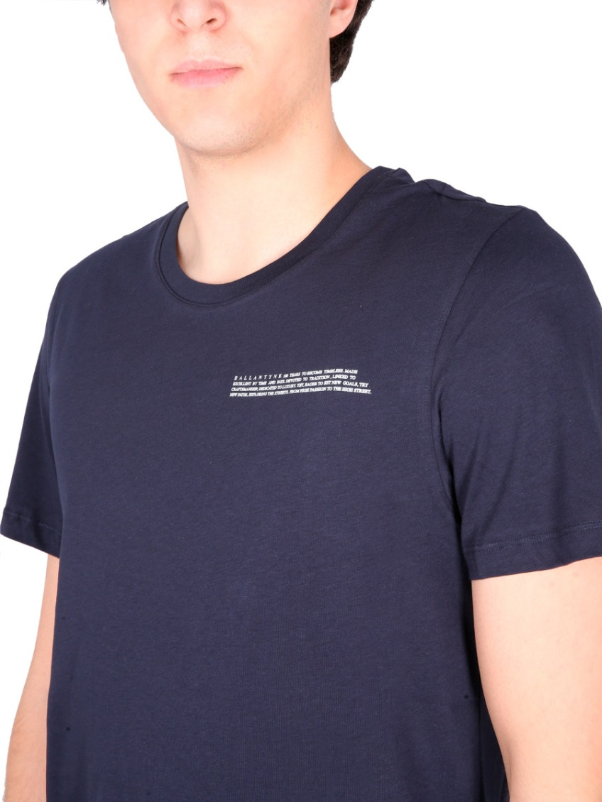 T-Shirts Crewneck T-Shirt