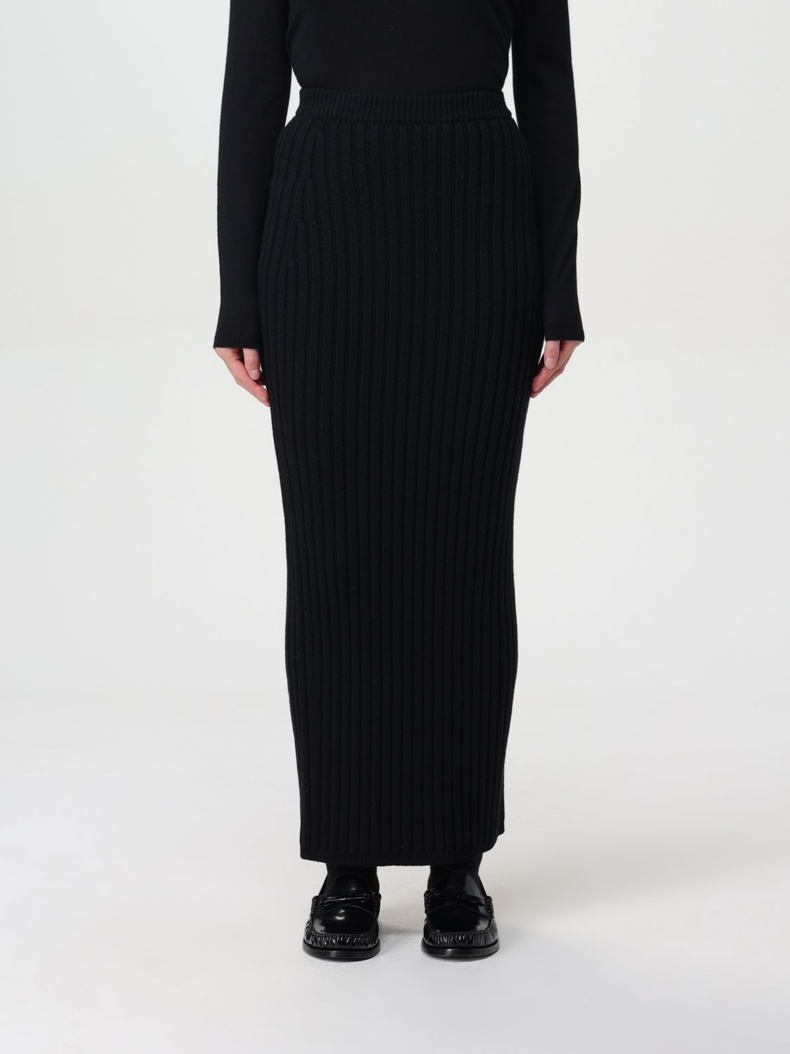 Skirt Woman color Black