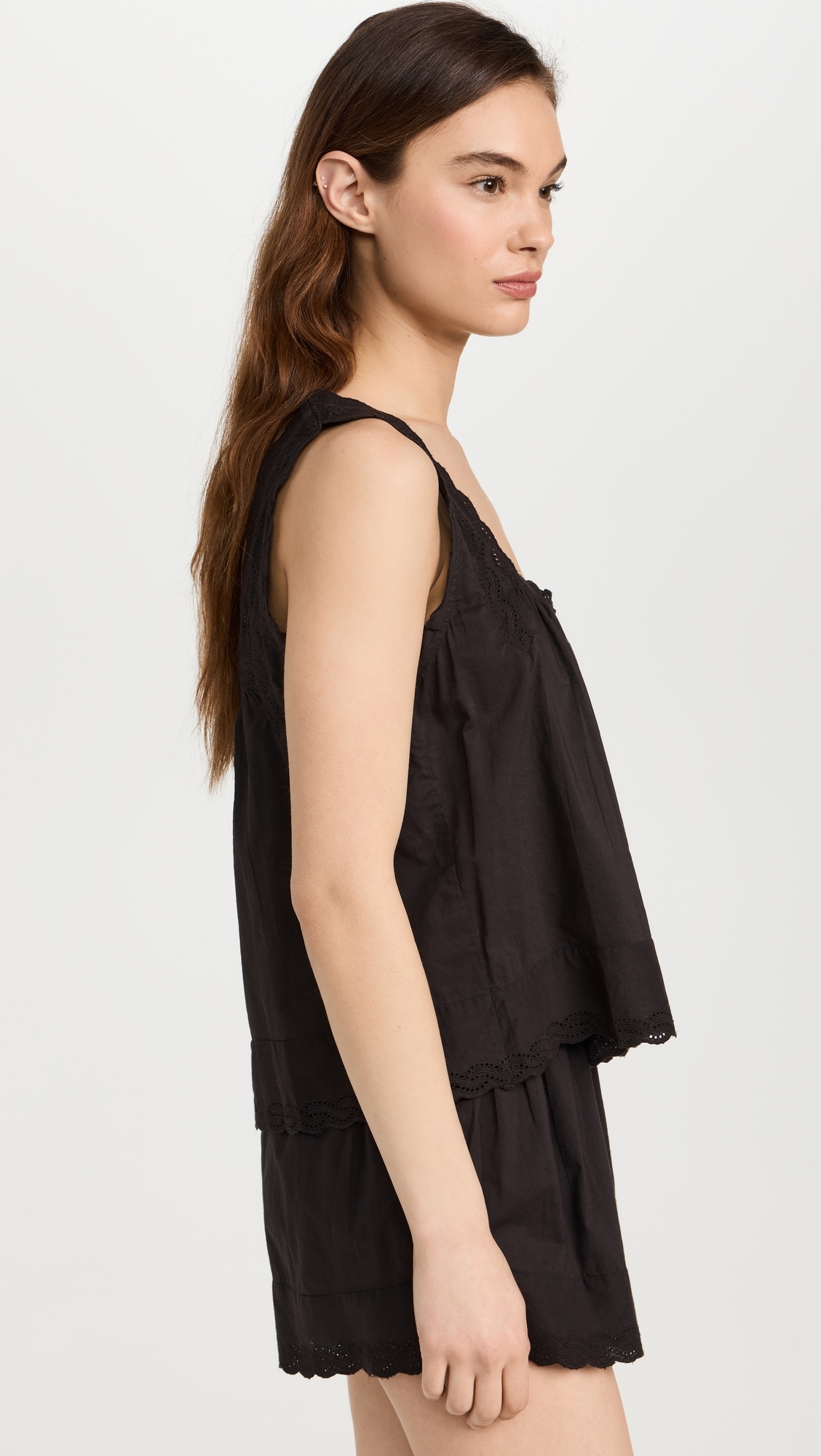 The Eyelet Tank Black